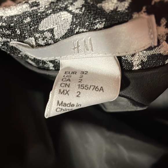 H&M drees - Picture 3 of 4